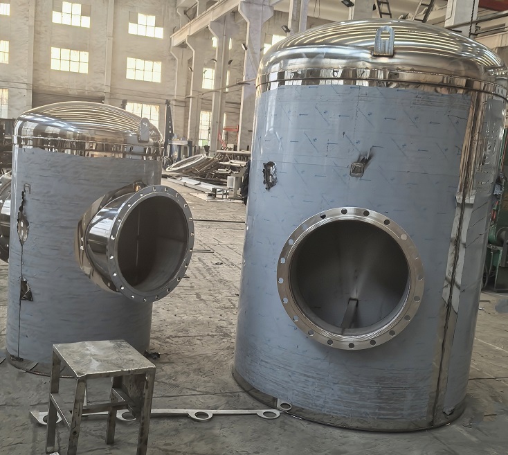 1730970229396451.jpg 不銹鋼儲罐46.jpg