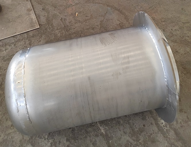 1739174010303416.jpg 坩堝.jpg